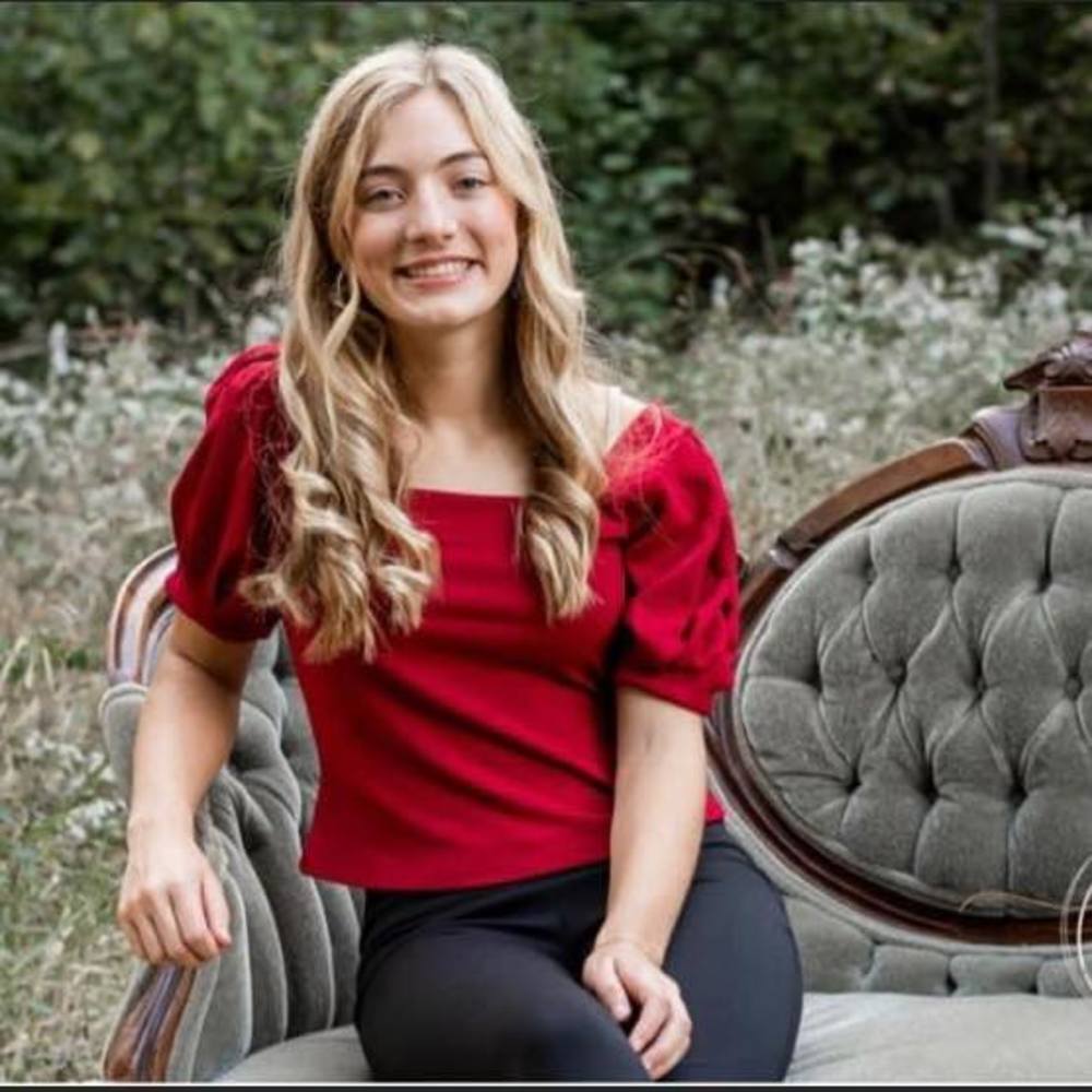 Meet your Posher, Caroline